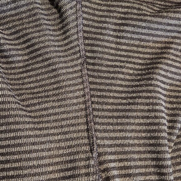 Reebok lightweight long sleeve hoodie - Picture 6 of 7